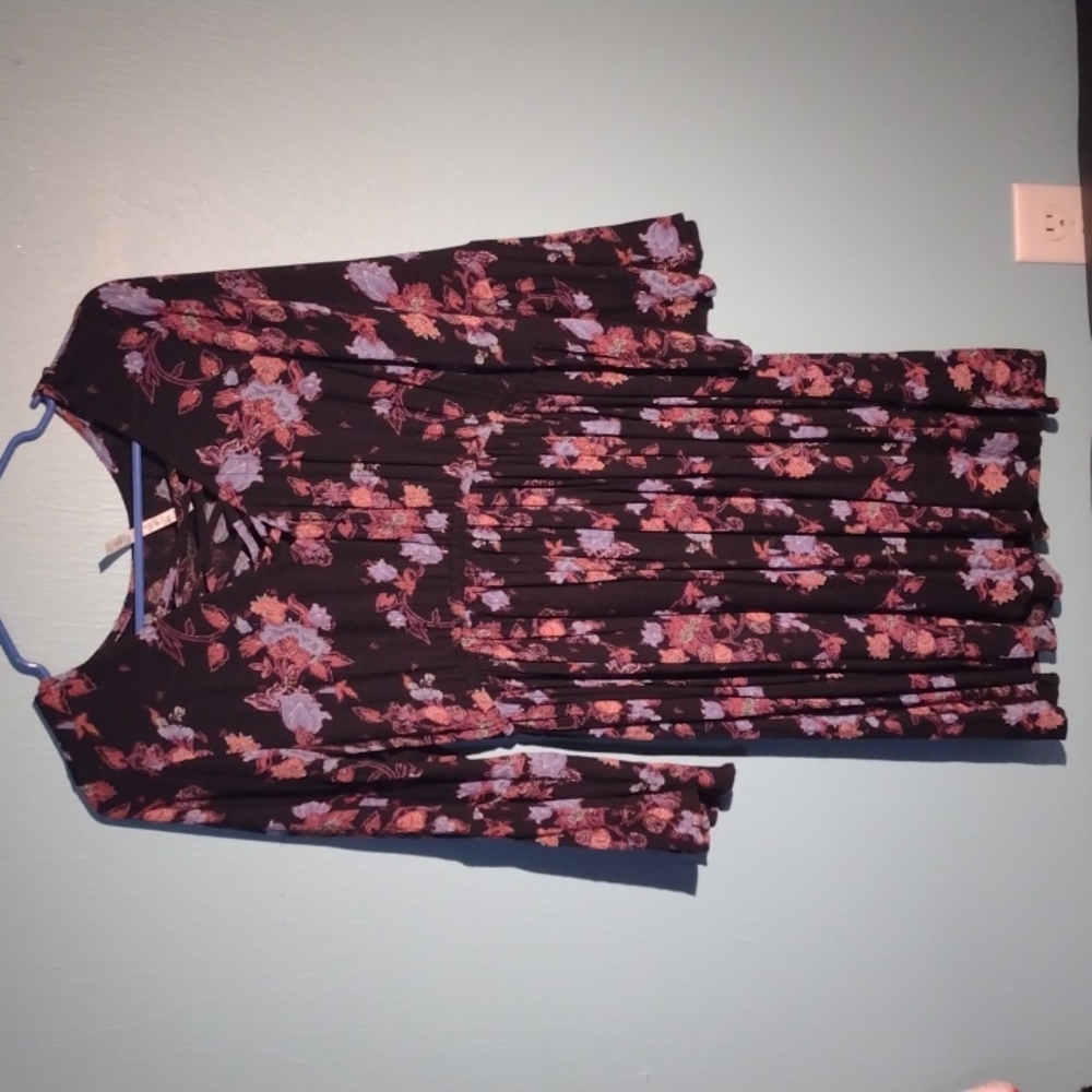 Black floral light short dress